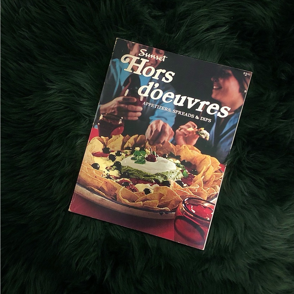 1970’s Cookbook / Vintage Retro Appetizer Cookbook / Hostess Kitsch